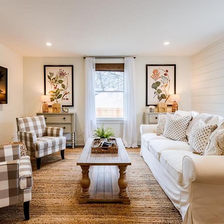 Downtown Luxury Farmhouse Apartment #4 West Dundee Exterior foto