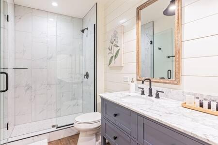 Downtown Luxury Farmhouse Apartment #4 West Dundee Exterior foto